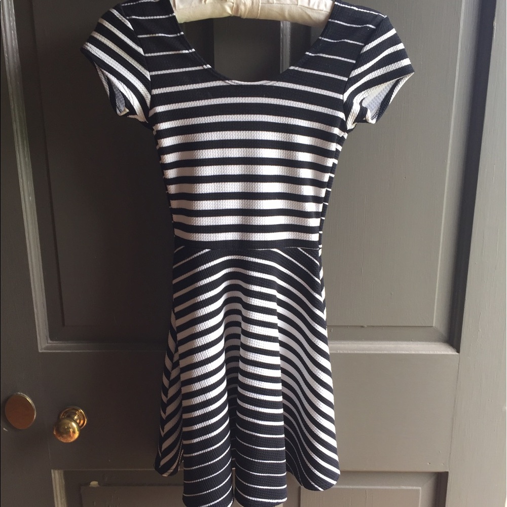 Juniors dress