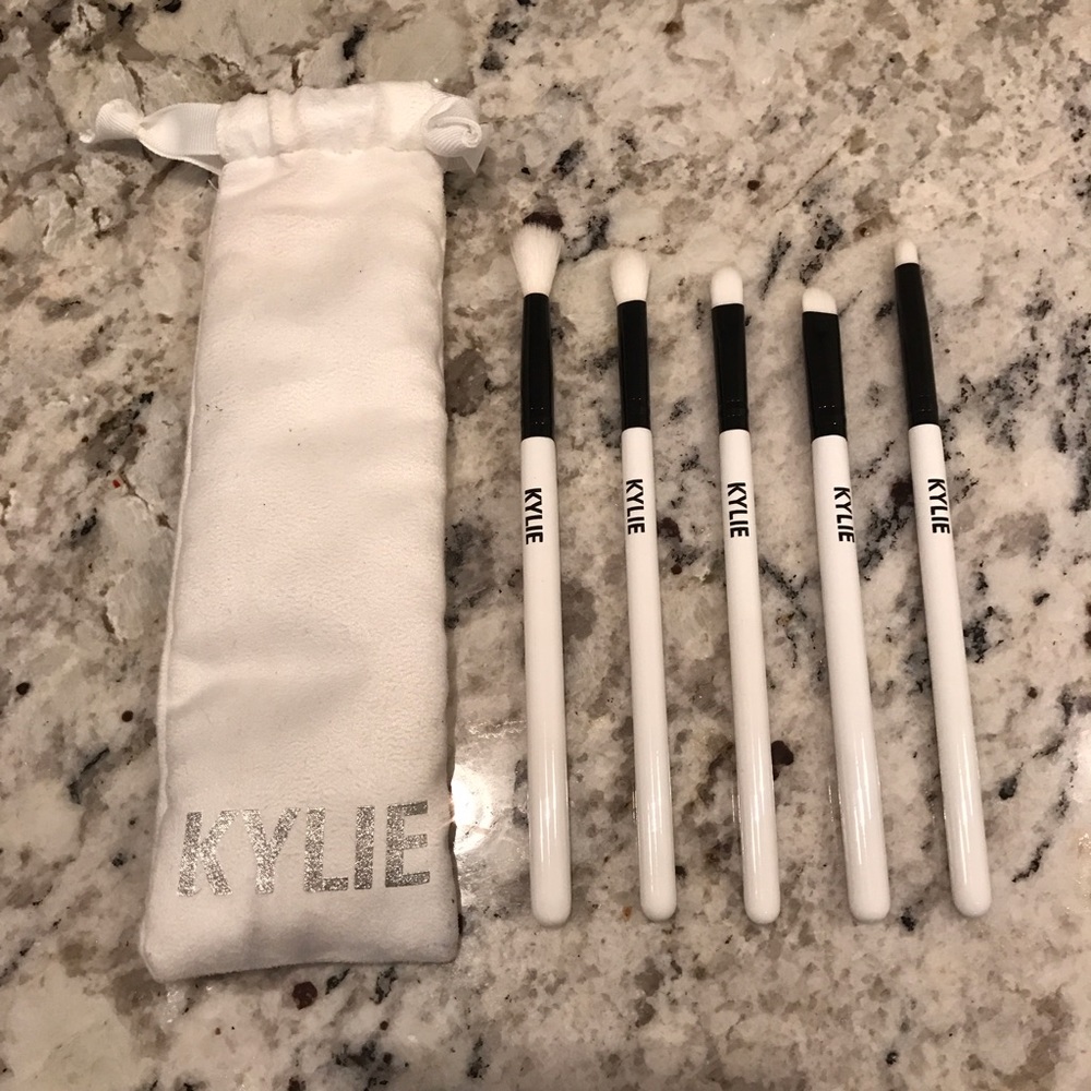 Kylie Cosmetics 5pc Brush Set