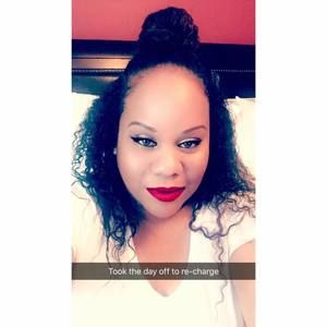 Meet your Posher, Vanessa