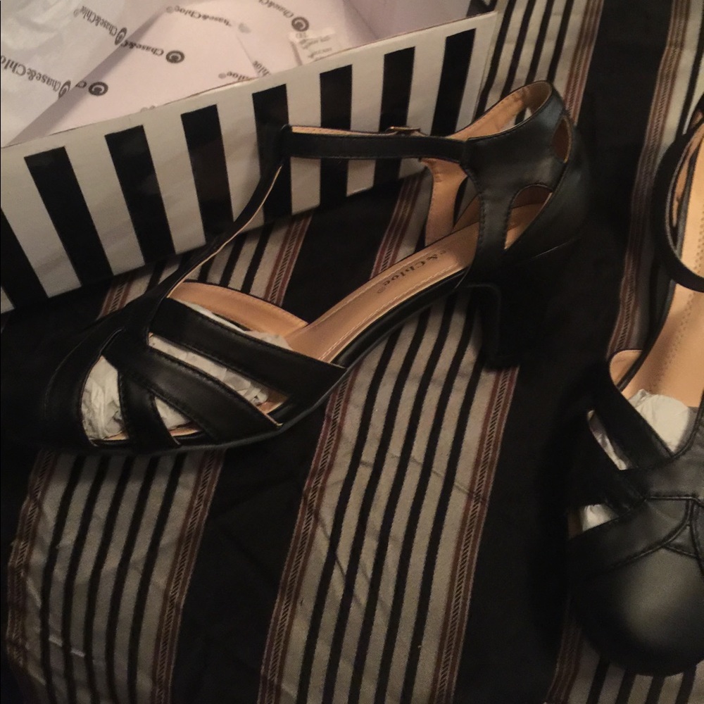 Dress or casual sandals