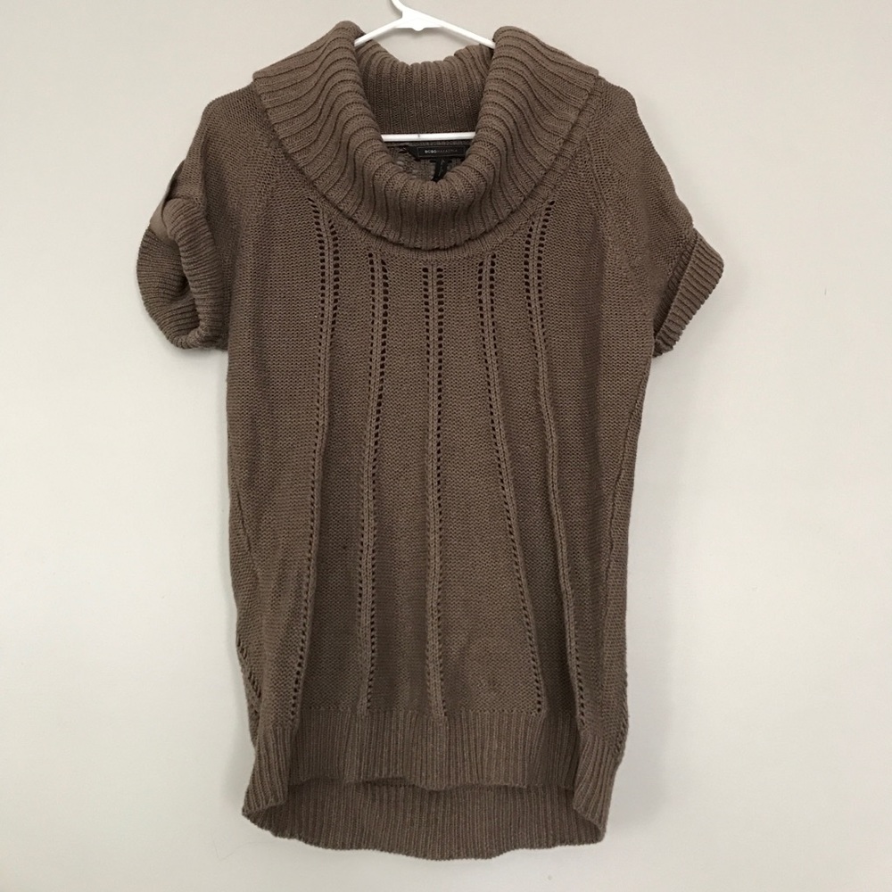 BCBG Short Sleeve Cowl Neck Sweater Sz Small