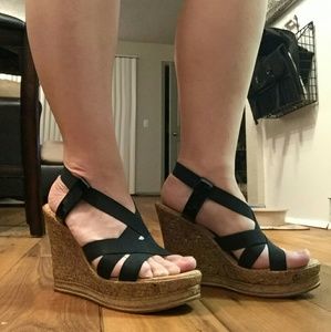 FINAL SALE!!! Platform sandals