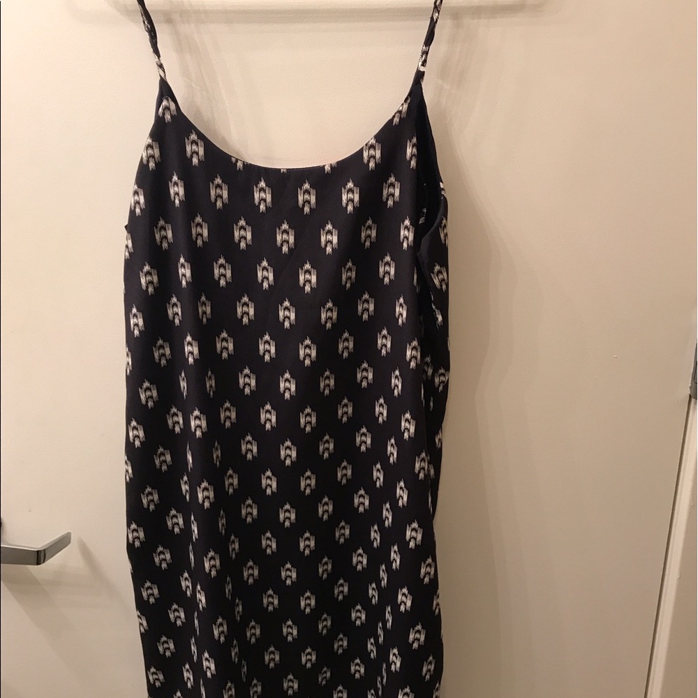 Fun summertime dress with stylish red bow