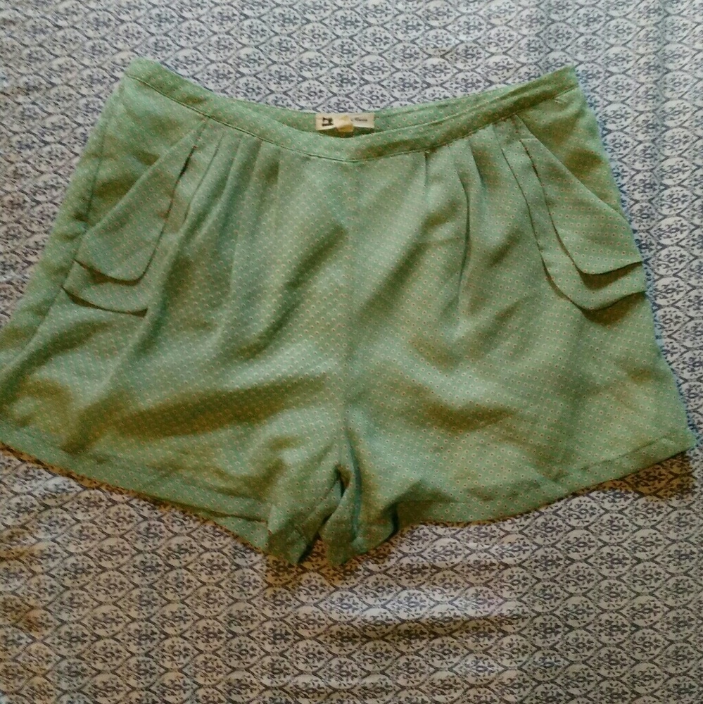 Cotton Candy shorts - Picture 3 of 3