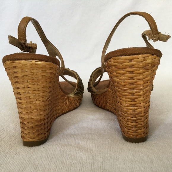 Unisa Lexi 3-3/4" Wedge Sandals - Picture 4 of 8