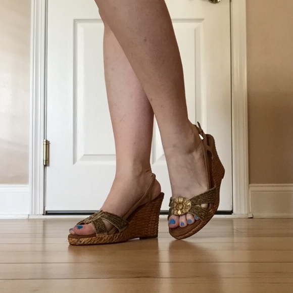 Unisa Lexi 3-3/4" Wedge Sandals - Picture 2 of 8