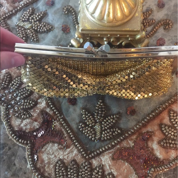 Gold clutch - Picture 3 of 4