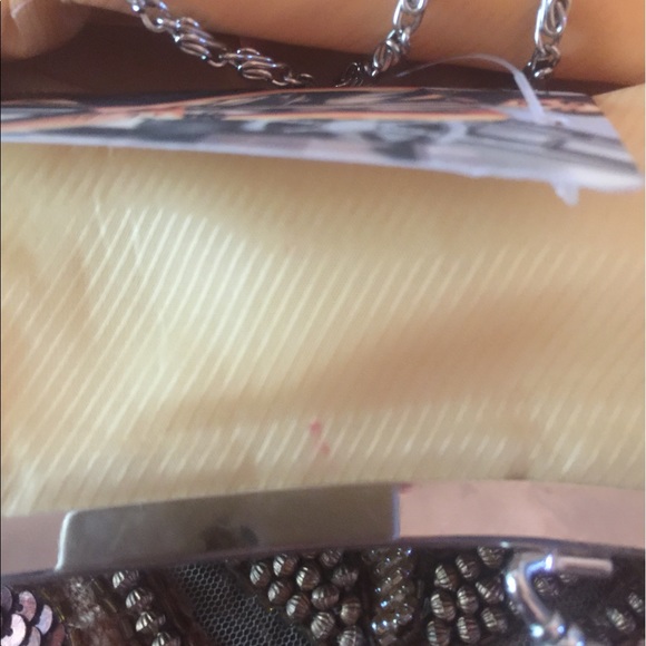 Gold clutch - Picture 4 of 4