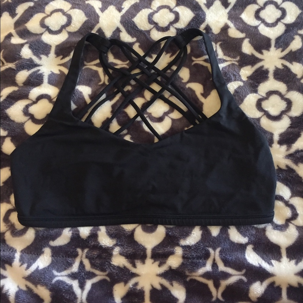 Lululemon free to be wild sports bra