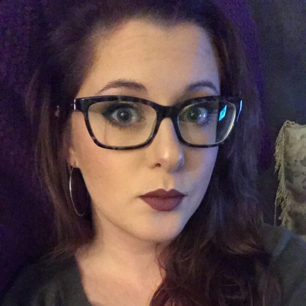 Meet your Posher, Ashley