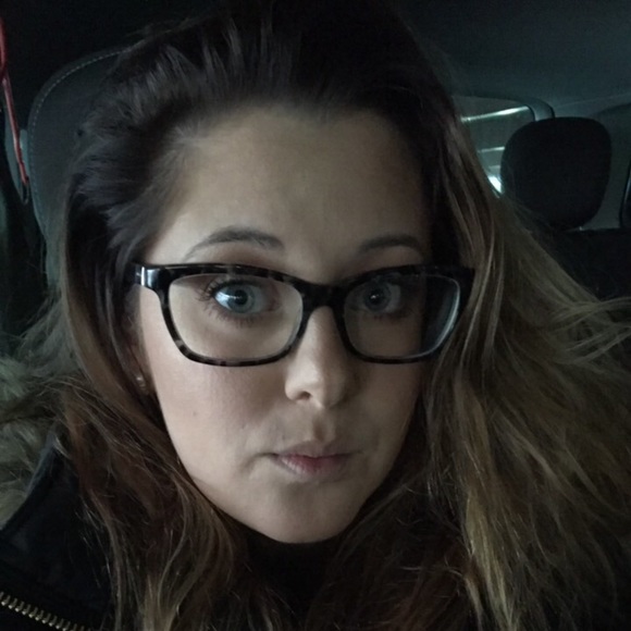 Meet your Posher, Ashley - Picture 4 of 4