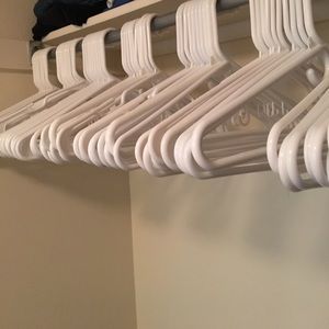 120 like-new plastic hangers