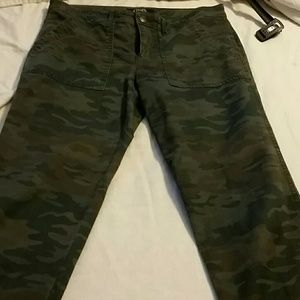 Camo print Chaps pants