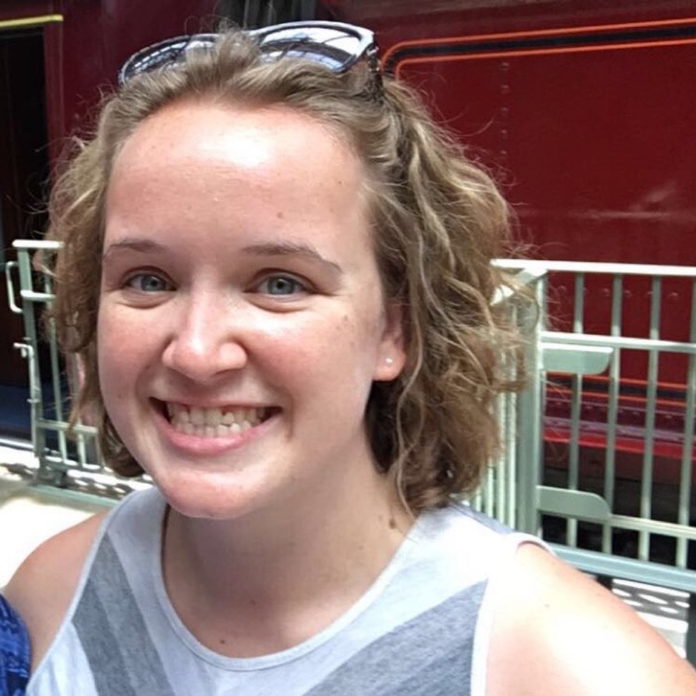 Meet your Posher, Aline