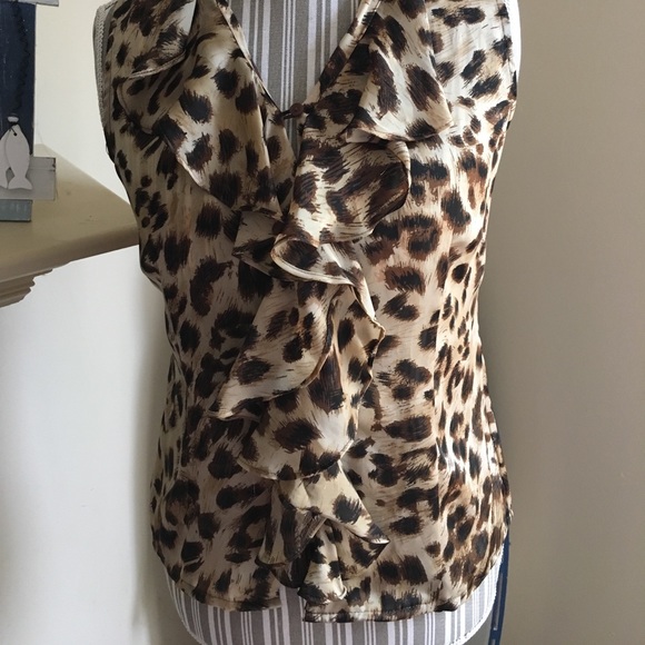 Animal print top size Sunny 😎Leigh - Picture 1 of 4