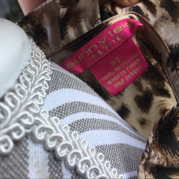 Animal print top size Sunny 😎Leigh - Picture 3 of 4