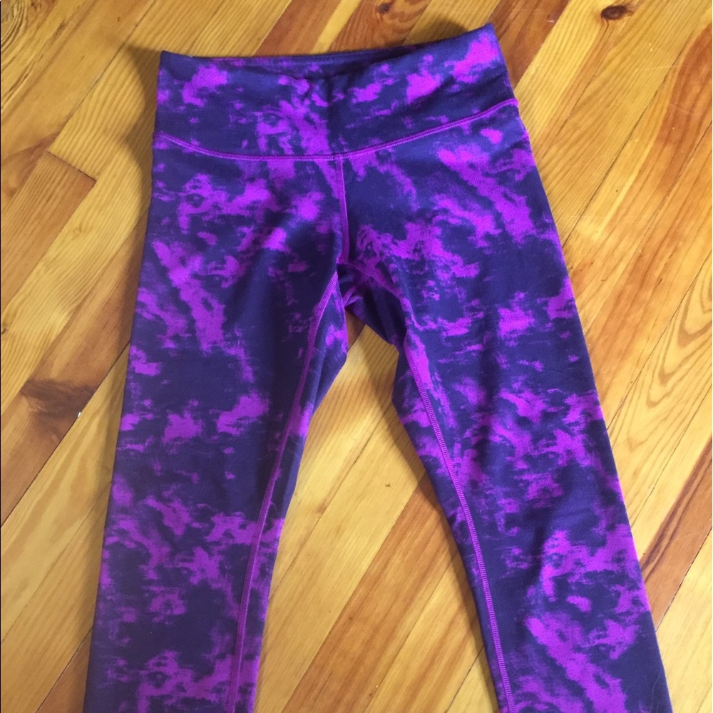 Lululemon- wonder under pants