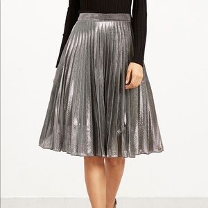 NWT Silver Pleated Skirt