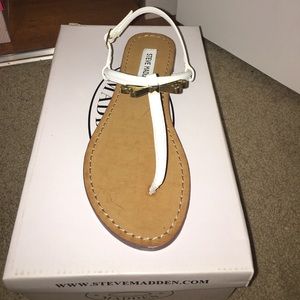 Steve Madden "Daisy" Bow Sandals