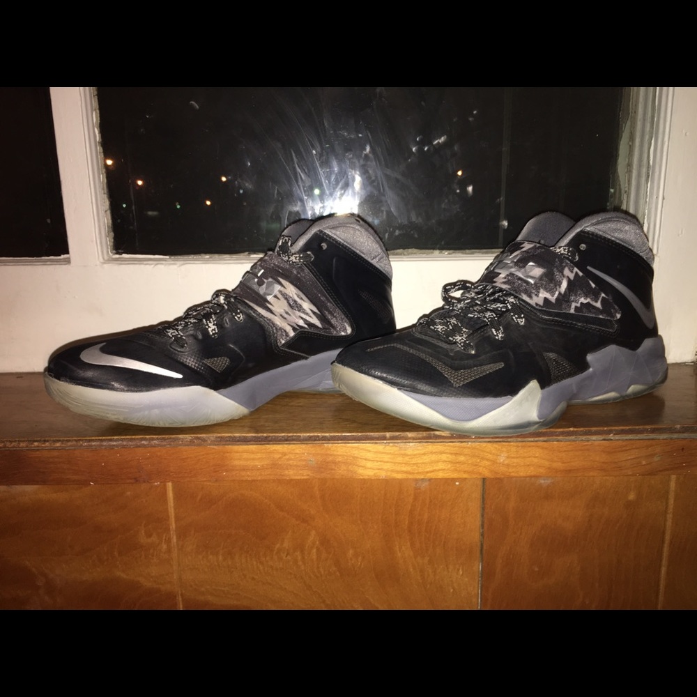 Nike shoes only worn once