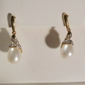 10KT Yellow Gold Pearl & Diamond Accent Earrings