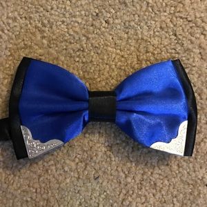 ‼️METAL CORNER BOW TIE‼️