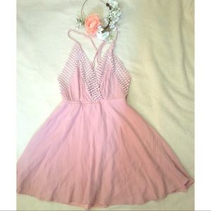 LULU's BLUSH HALTER DRESS