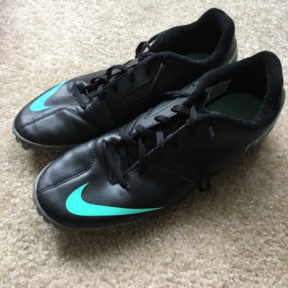 Nike turf shoes