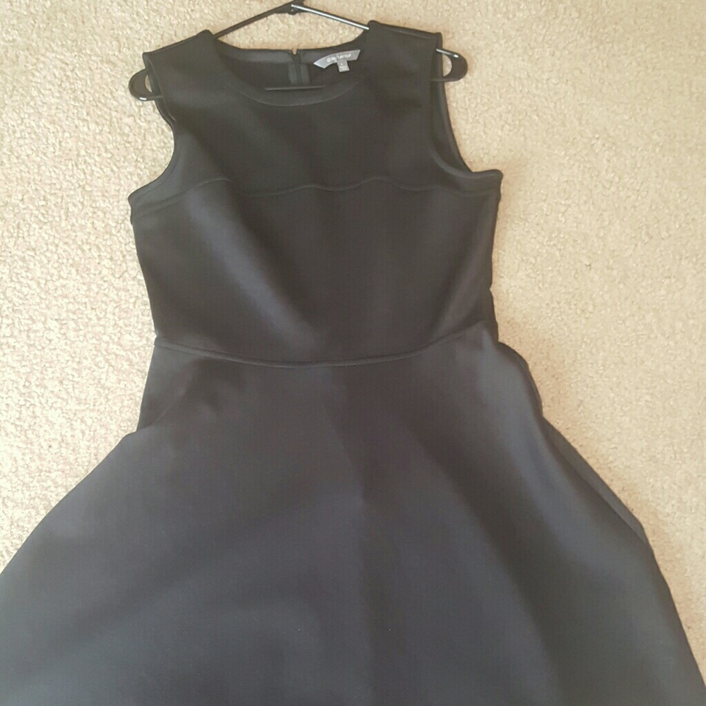 Daisy Fuentes satin black dress