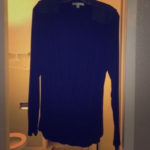 Cabl long sleeve with leather on the shoulders