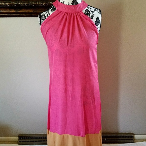 SALE🎉HP🎉CLASSY LONG DRAPE DRESS - Picture 5 of 8