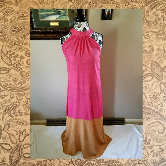 SALE🎉HP🎉CLASSY LONG DRAPE DRESS - Picture 3 of 8