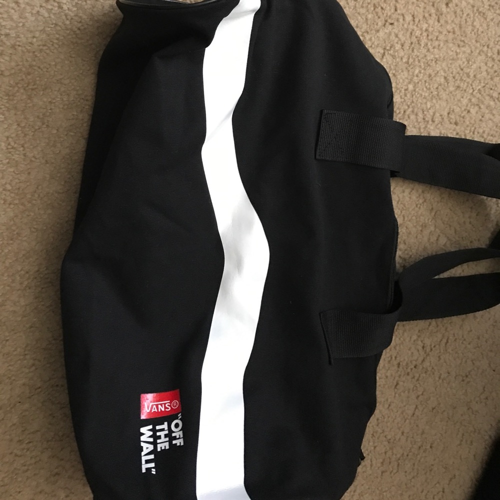 Vans off the wall duffle