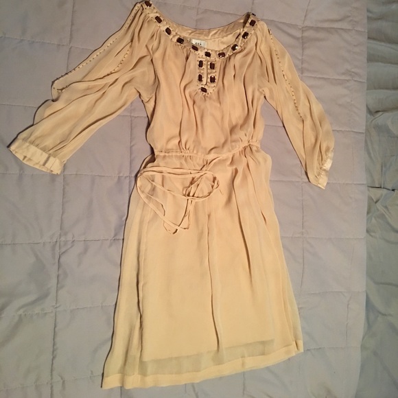 Cream beaded dress - Picture 1 of 3