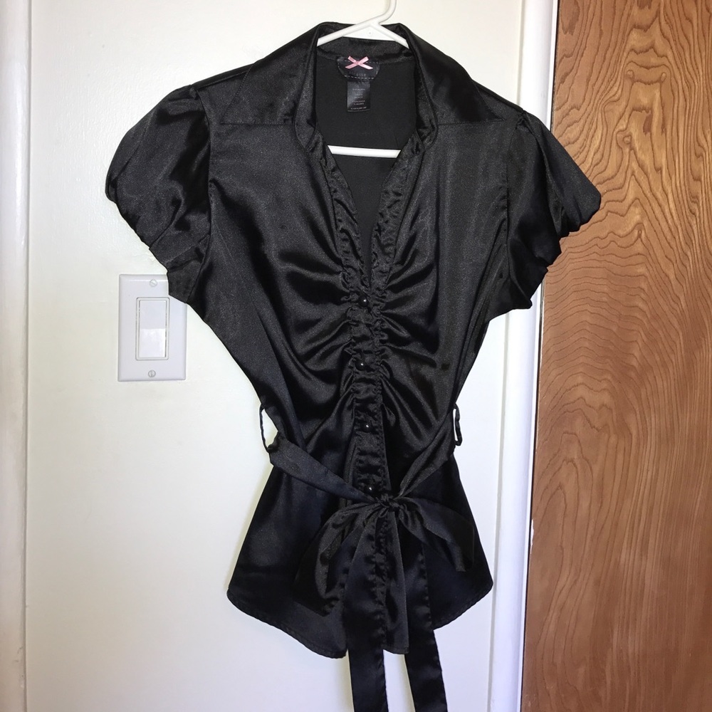 Pretty black blouse