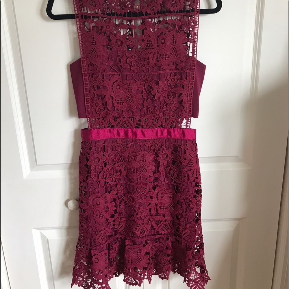 Wine-colored lace dress