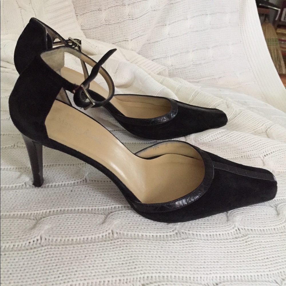 Max de Carlo suede heels