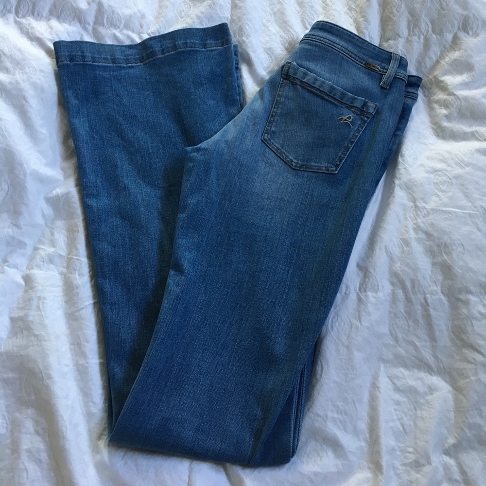 DL 1961 flares