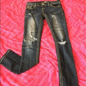 Almost Famous brand skinny jeans! size 3