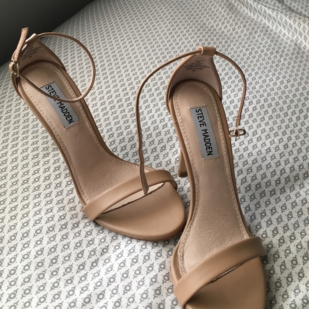 Brand New Steve Madden Nude Heels