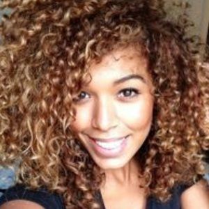 Meet your Posher, Zakiya