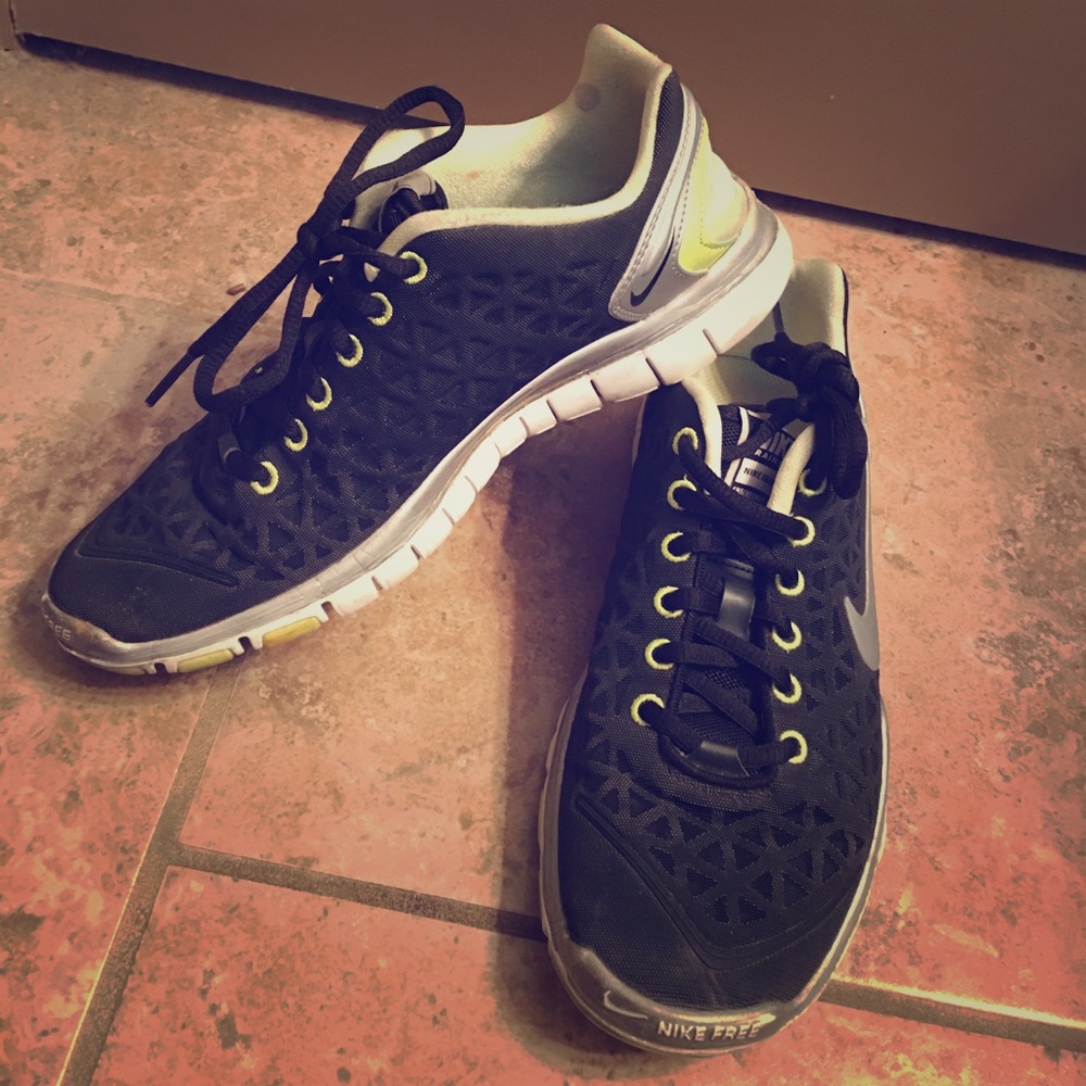 Nike free runs
