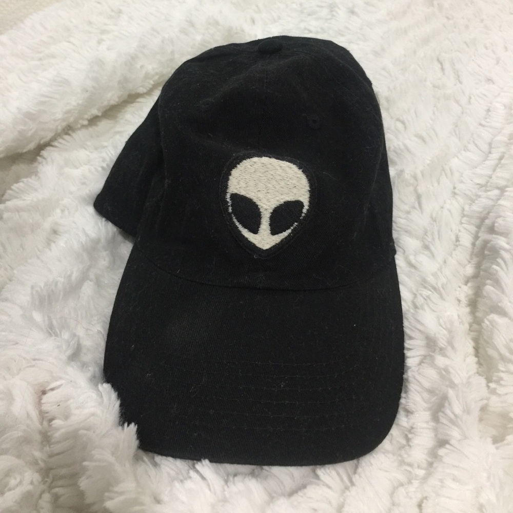Alien cap