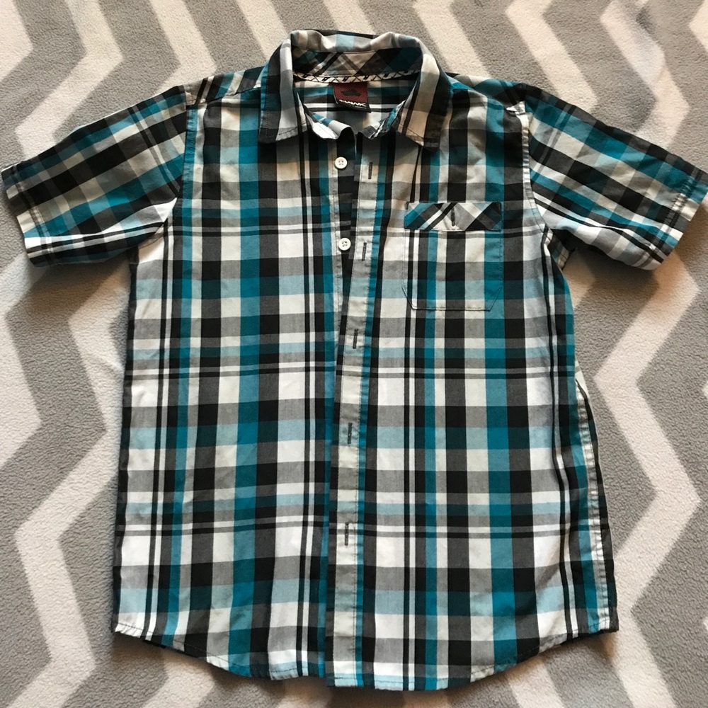 Boys short sleeve button down