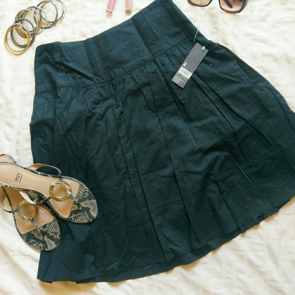 Mossimo Supply Co. Dresses & Skirts - NWT Mossimo cotton a-line skirt, size 2