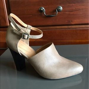 Corso Como Downtown Ankle Strap Pumps