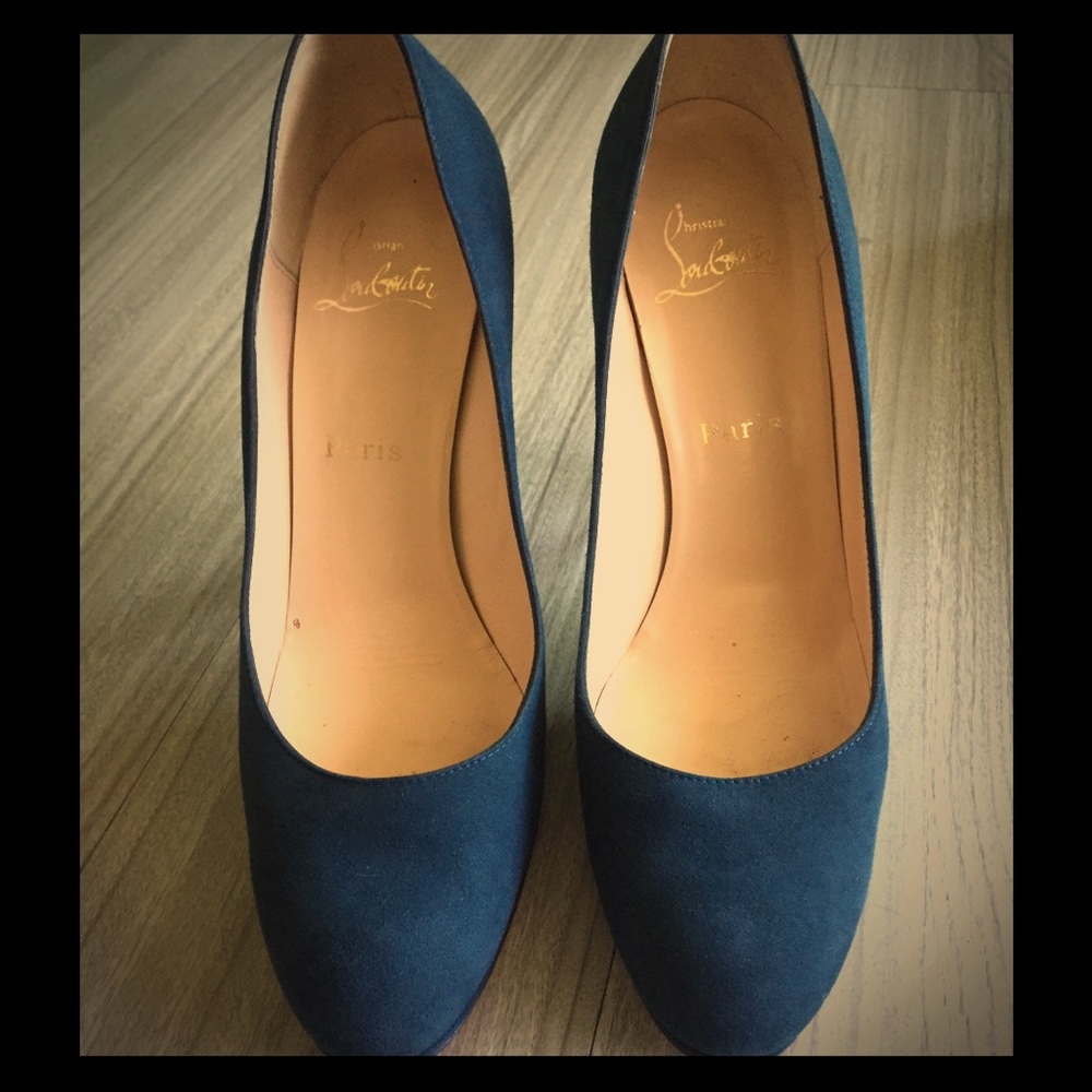 Authentic Christian Louboutin SOLD 📌