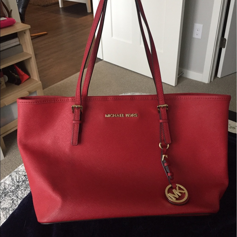Michael Kors Jet Set Tote