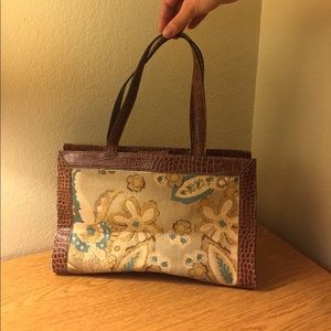 Liz' claiborne purse