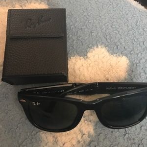 Ray-Ban Fold Wayfarer Shades
